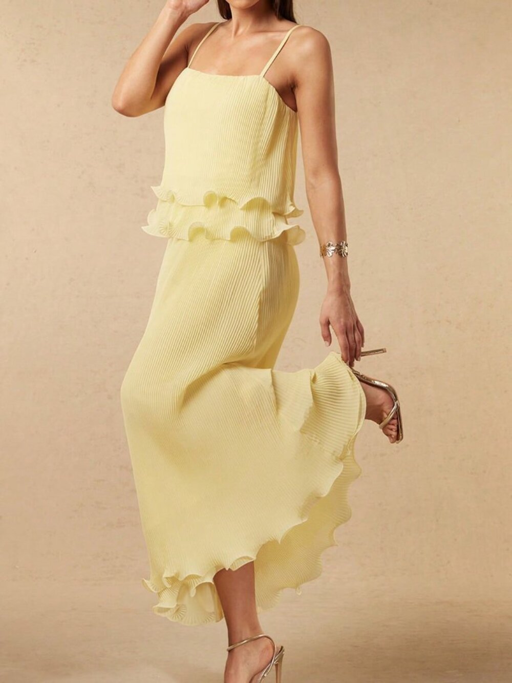 Yellow Elegant Women's Garden Party Slip pleated maxi Dress - Picture 3 of 6